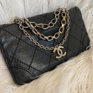 SOLD !!!!Chanel WOC